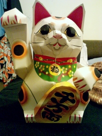 跟大家打招呼....MANEKI NEKO